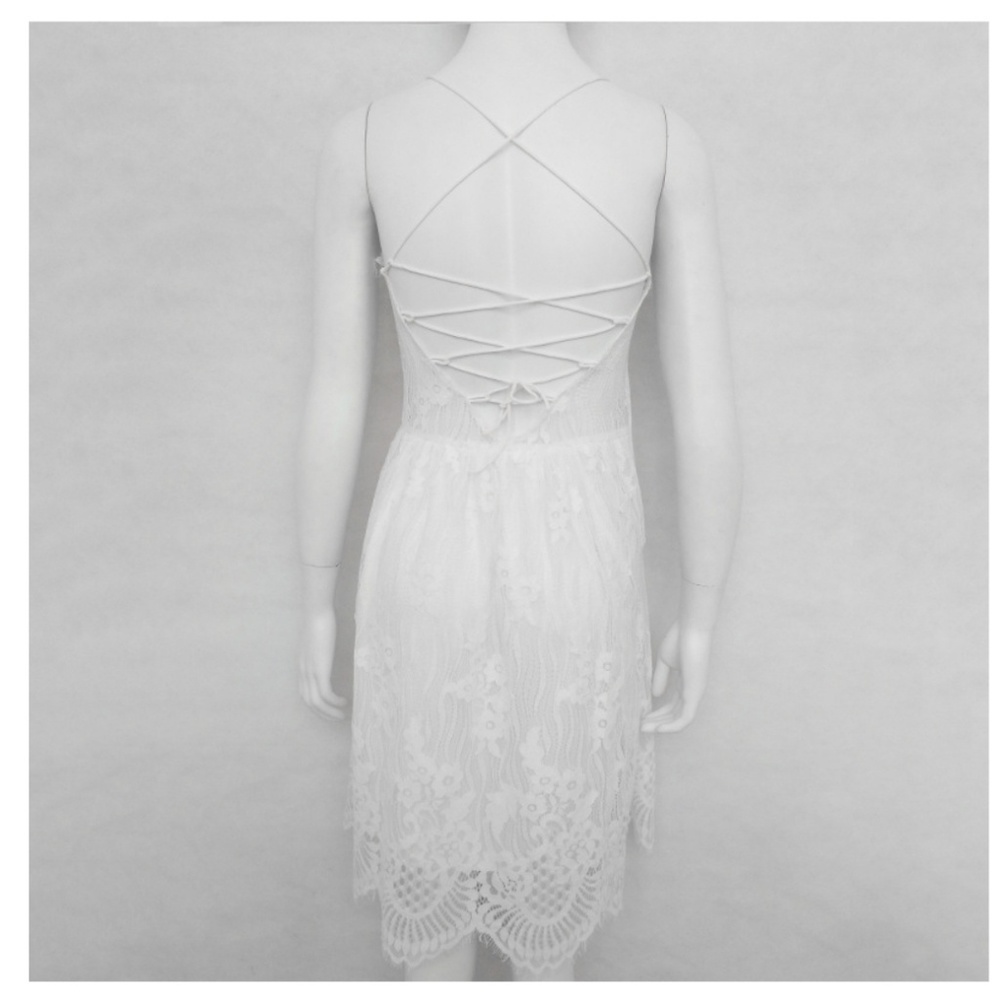 New arrivals!!! White summer lace up dress - Picture 6 of 6